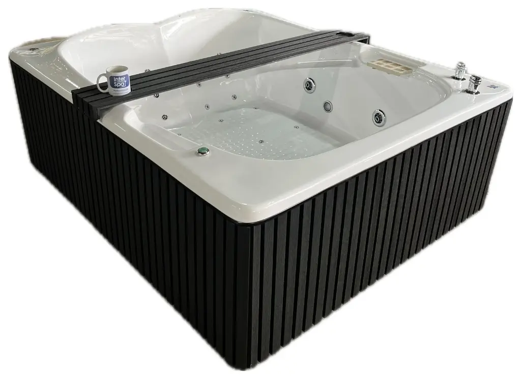 Valencia faldón y mesa.webp